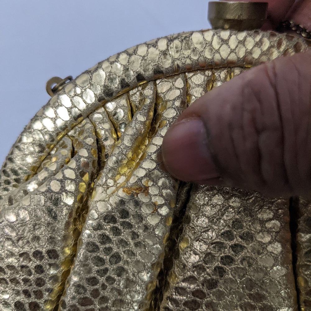 SANTI WOMEN GOLD CLUTCH WITH DUST BAG. - Picture 12 of 12